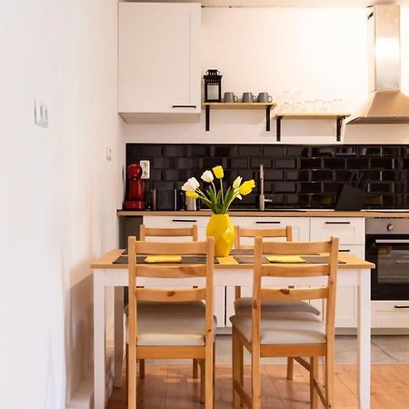 2 Bedroom In Great Location In Kreuzberg Berlijn Buitenkant foto
