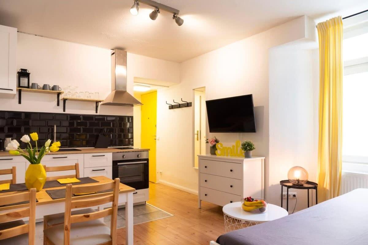 2 Bedroom In Great Location In Kreuzberg Berlijn Buitenkant foto
