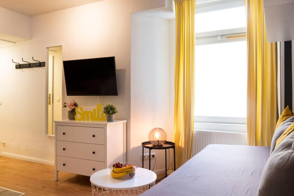 2 Bedroom In Great Location In Kreuzberg Berlijn Buitenkant foto