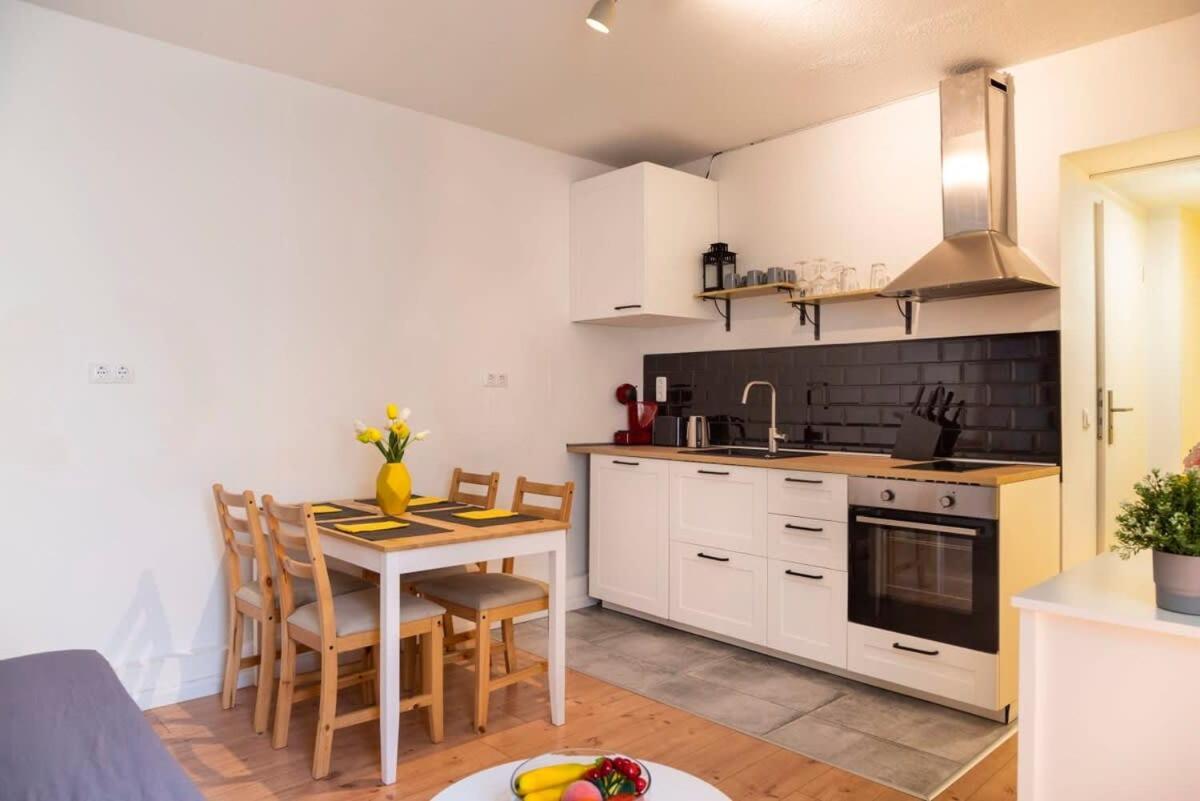 2 Bedroom In Great Location In Kreuzberg Berlijn Buitenkant foto
